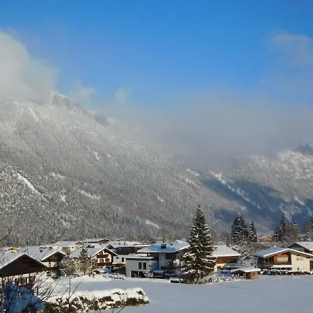 Aschaber Apartament *